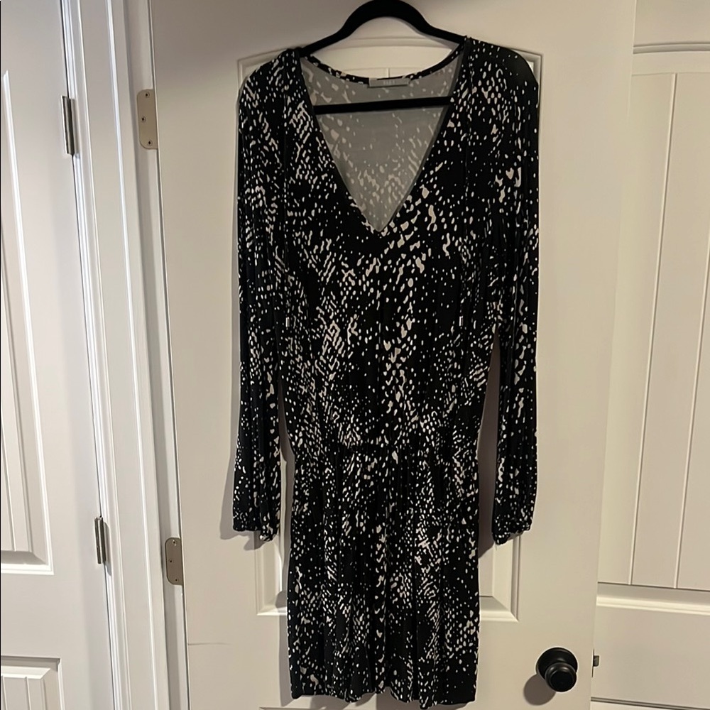 Tart Black and Silver Sequin Bodycon Dress V-Neck Long Sleeve
